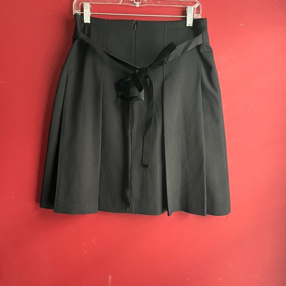 The Executive Pleated Bow Tie Skirt - Picture 2 of 5